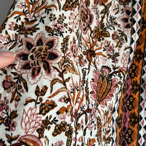 Fall Floral Top - Picture 2 of 3